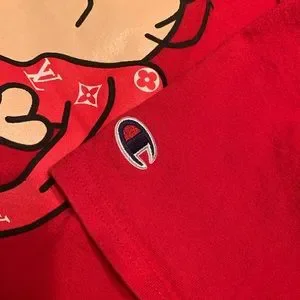 Champion Tops Champion Linus Holding Lv Blanket Tshirt Size